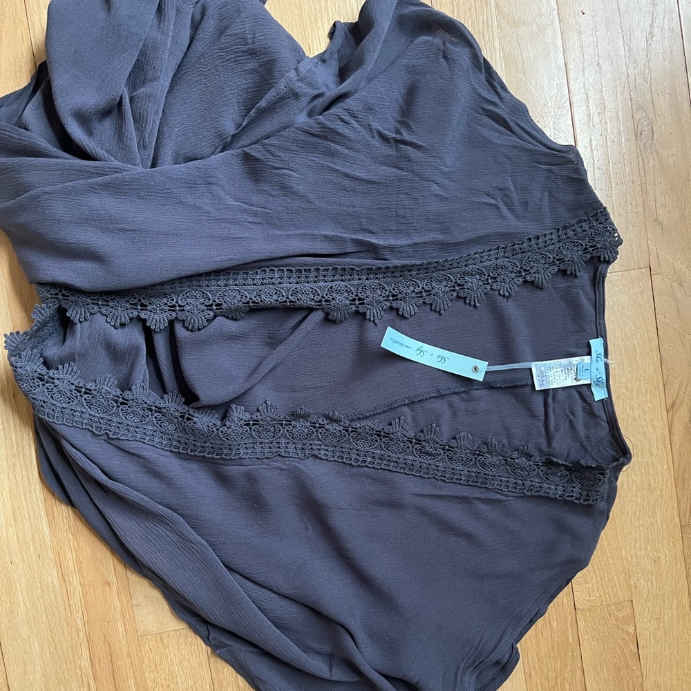 She + Sky Boutique cover up in purple - Brand new with tags